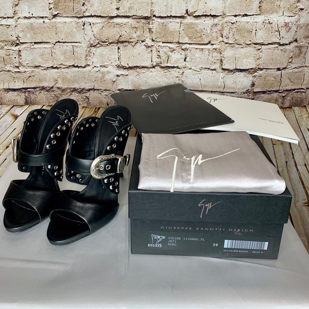 Giuseppe Zanotti Coline pumps black buckle 39